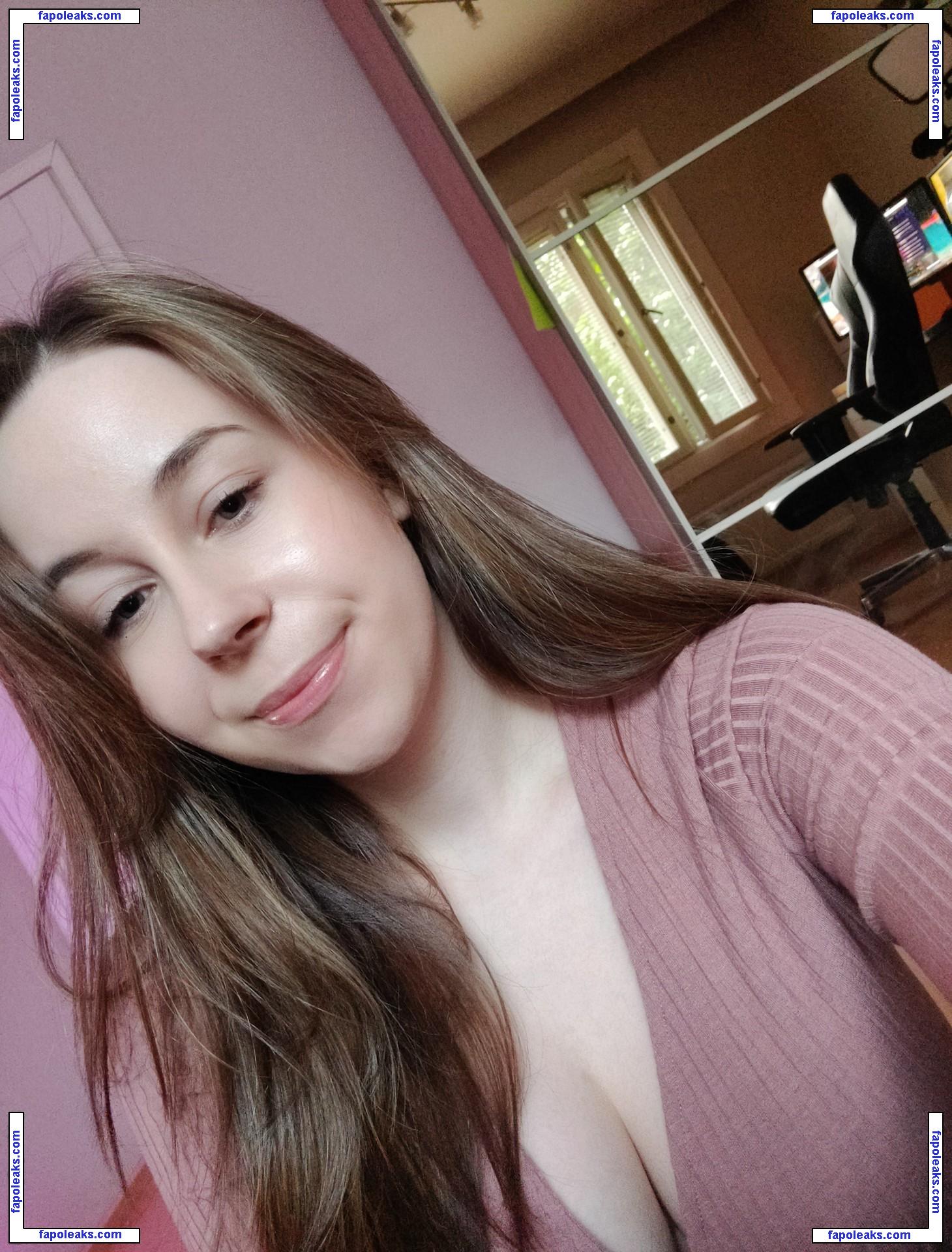 actuallyalisa nude photo #0001 from OnlyFans