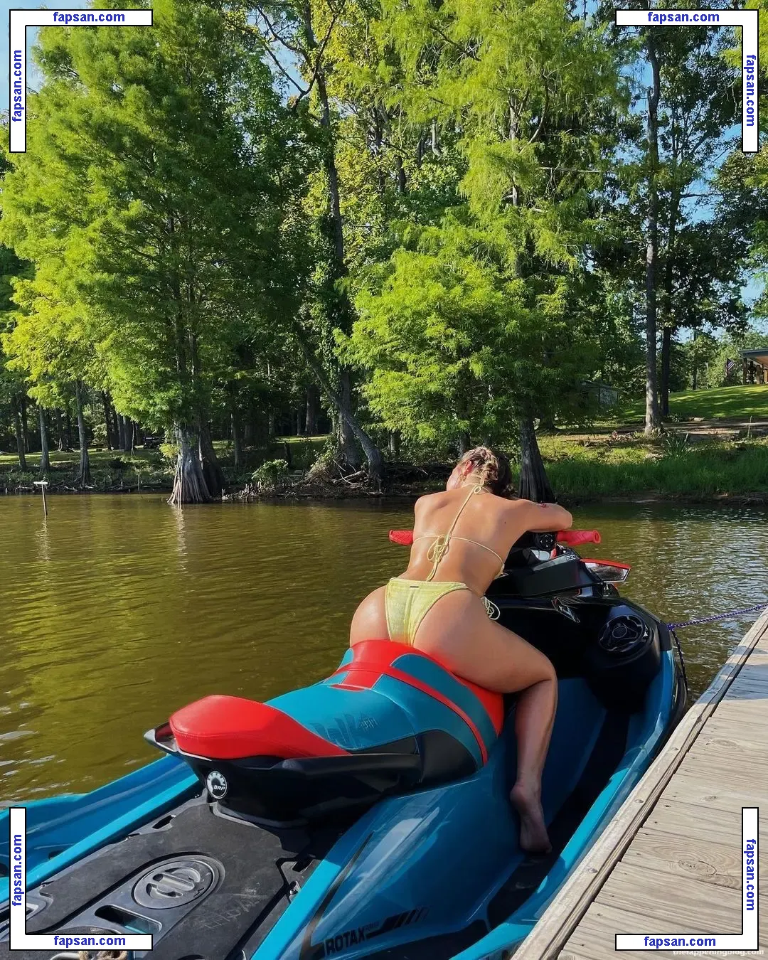 Addison Rae nude photo #1237 from OnlyFans