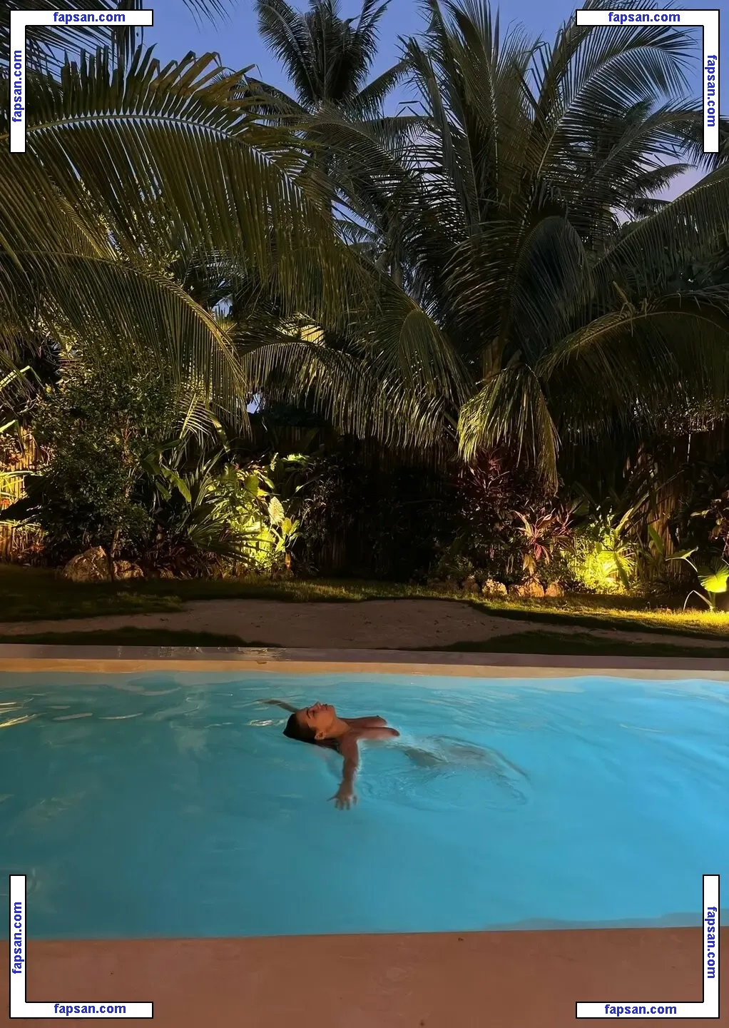 Adelaidetonte nude photo #0003 from OnlyFans