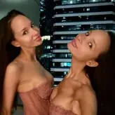 Adelalinka Twins nude #0105