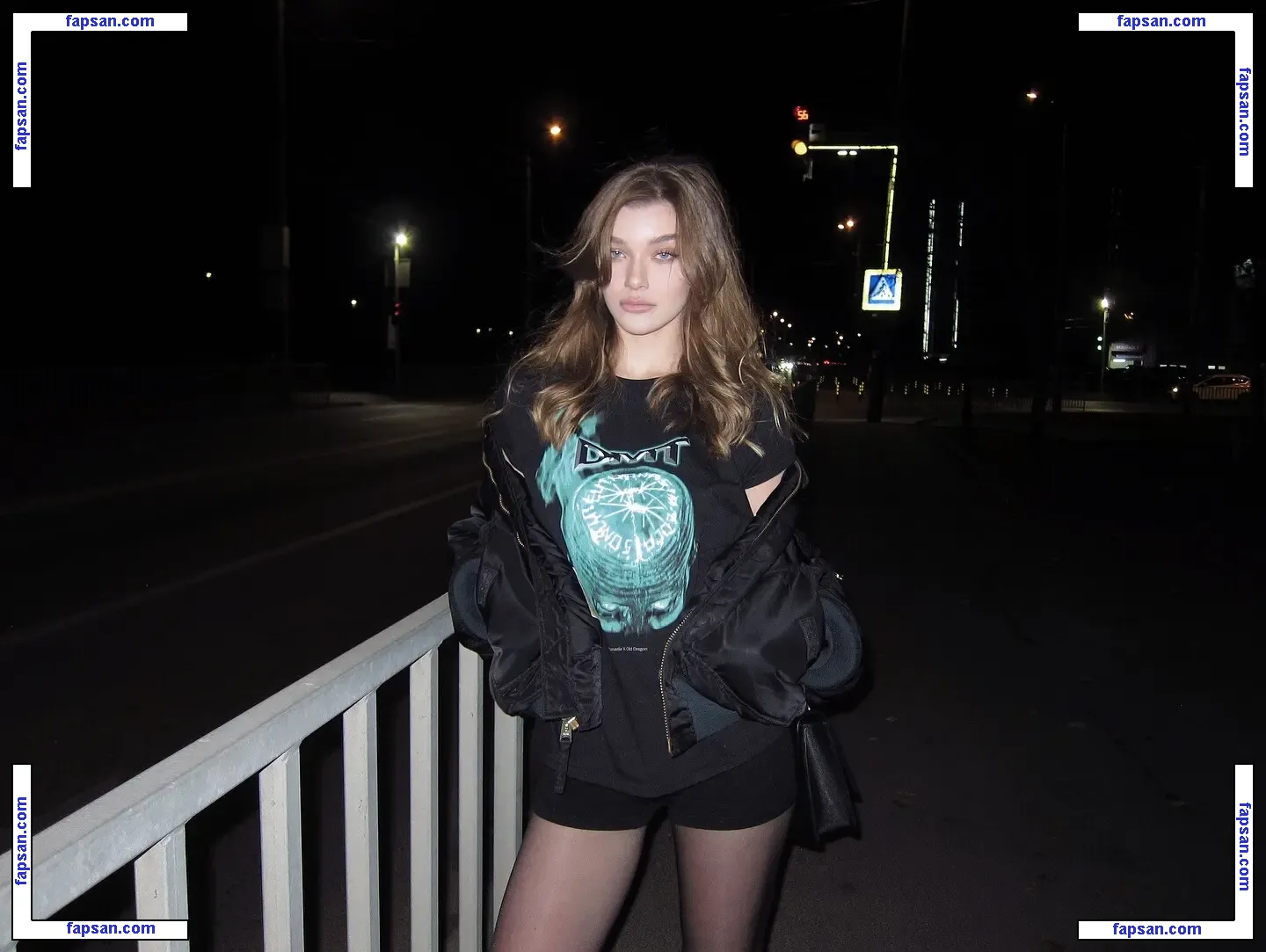 adelinafien голая фото #0005 с Онлифанс