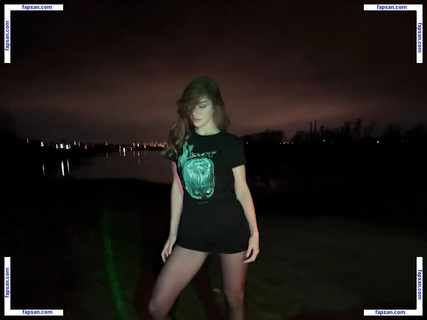 adelinafien голая фото #0007 с Онлифанс