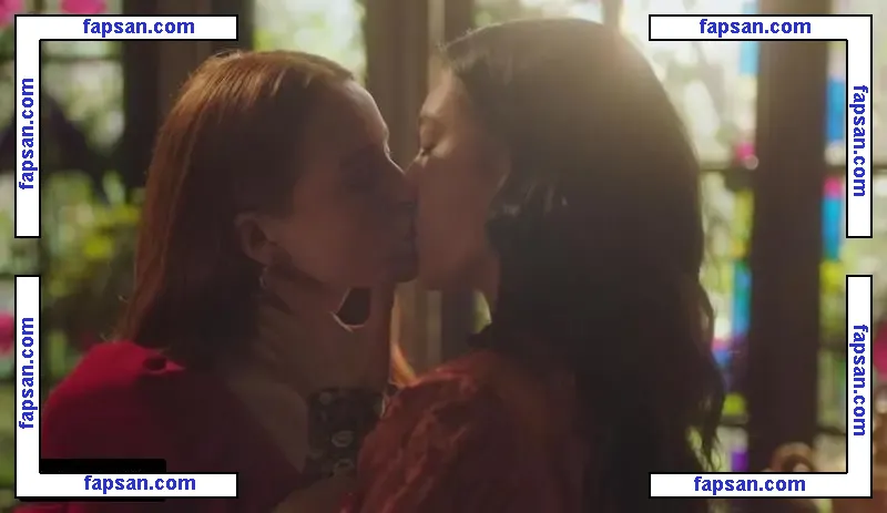 Adeline Rudolph голая фото #0029 с Онлифанс