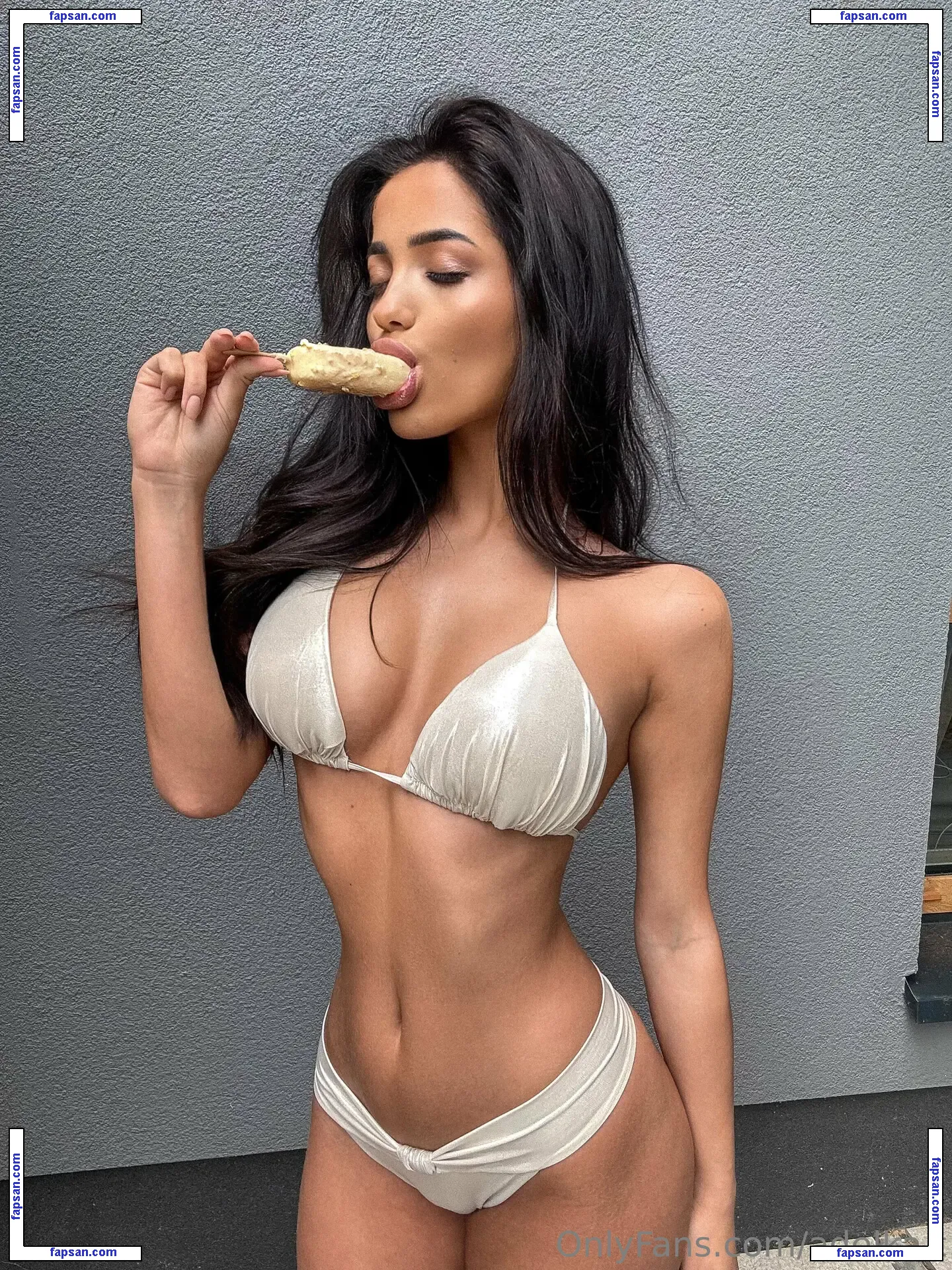 Adelka.t голая фото #0020 с Онлифанс