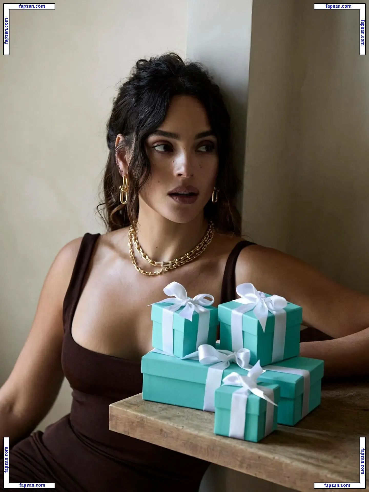 Adria Arjona голая фото #0390 с Онлифанс