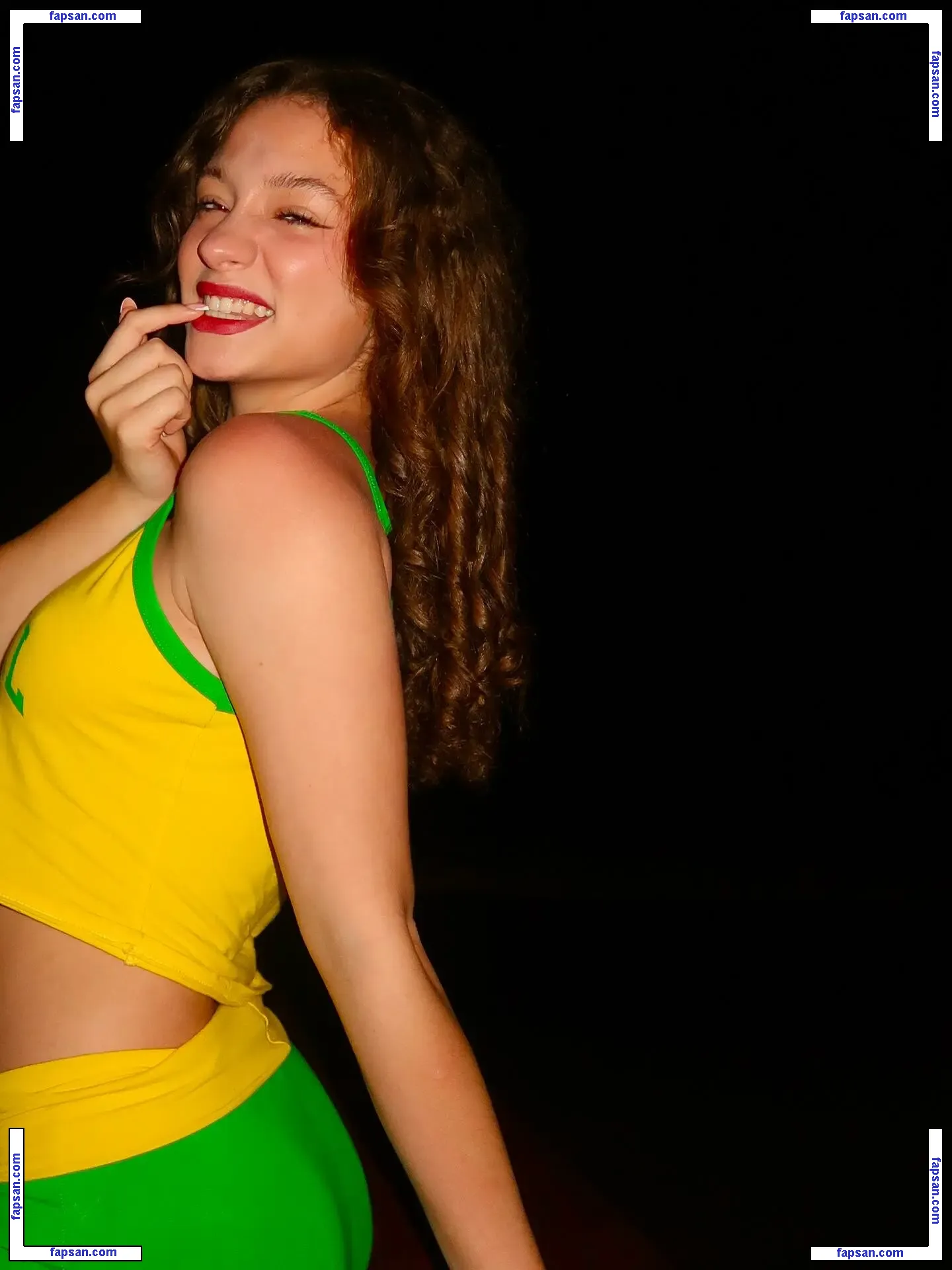 Adriana Campos-Salazar голая фото #0026 с Онлифанс