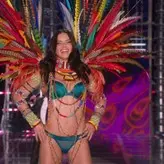 Adriana Lima голая #1382