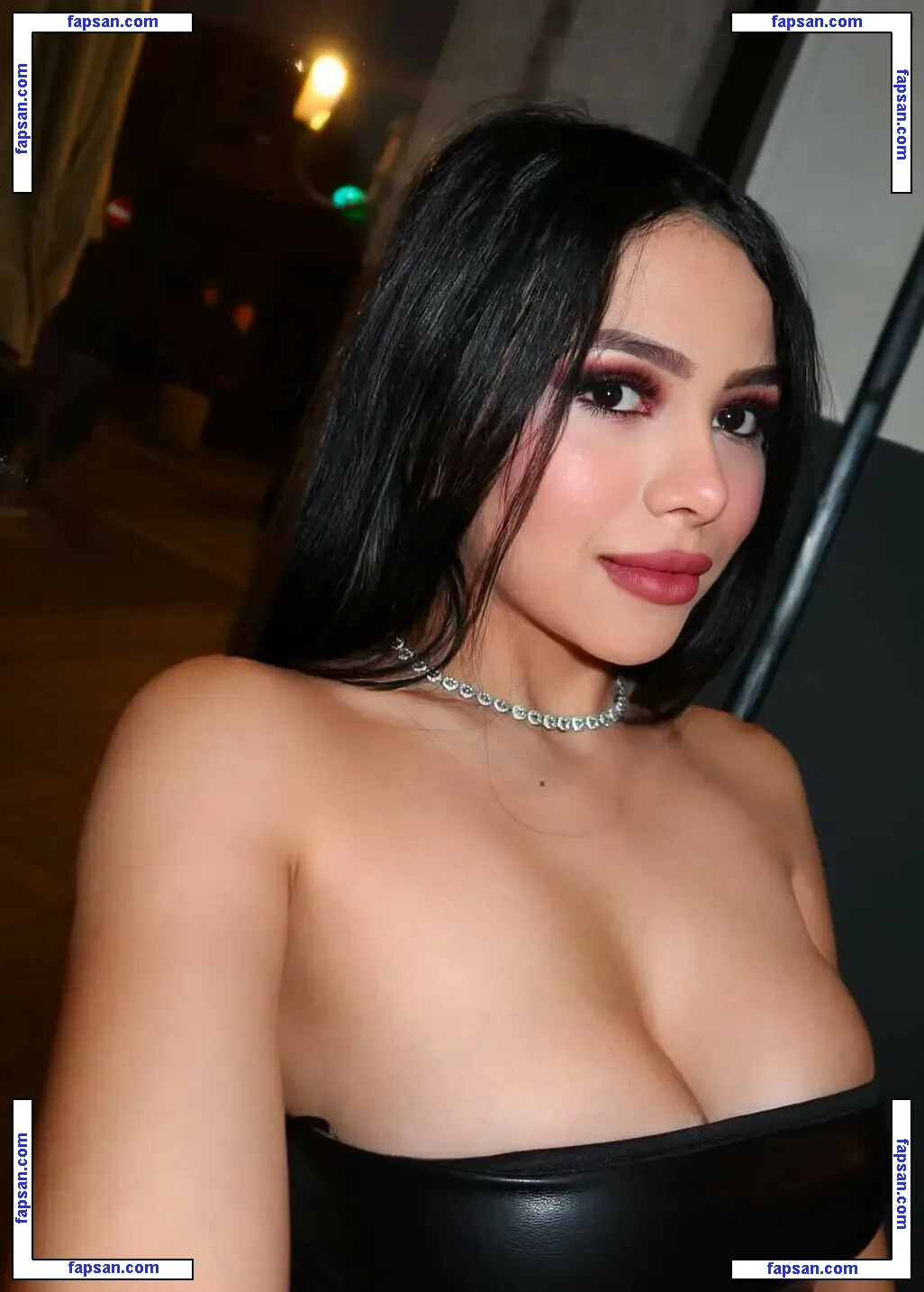 Adriana Valentina nude photo #0003 from OnlyFans