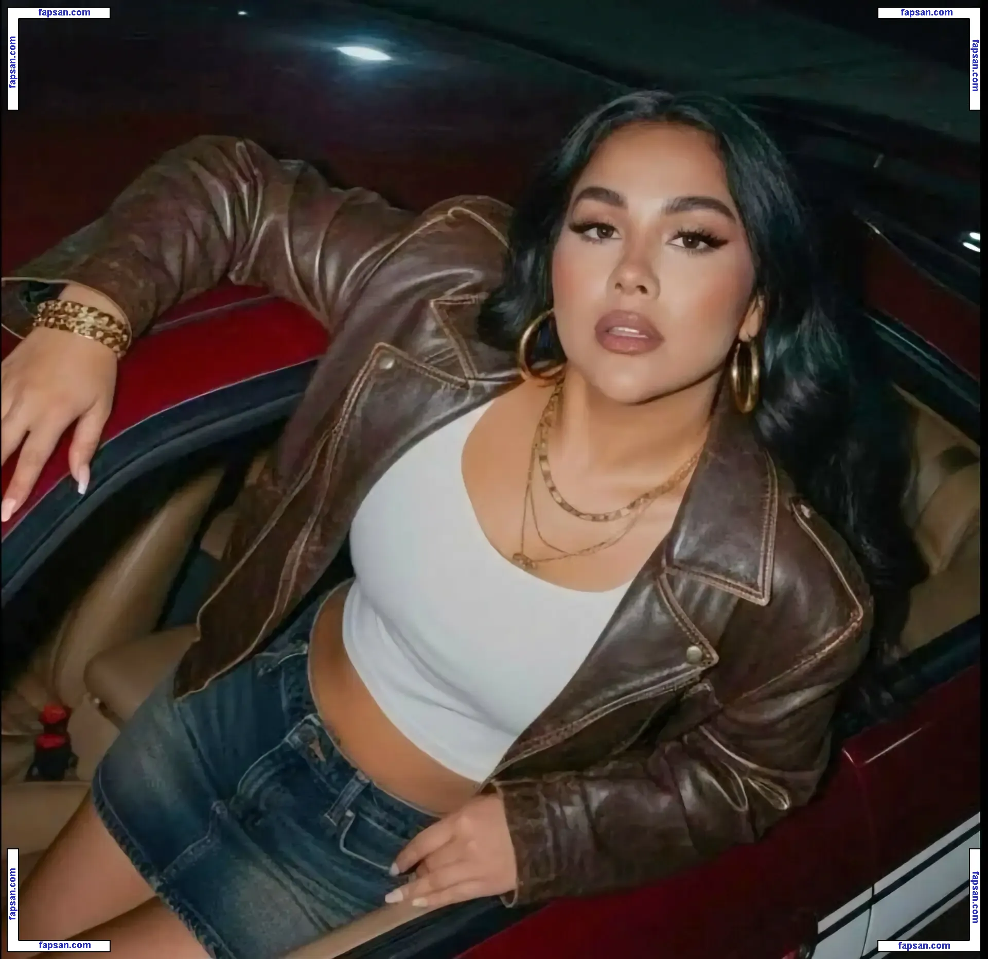 Adrianalobo голая фото #0009 с Онлифанс