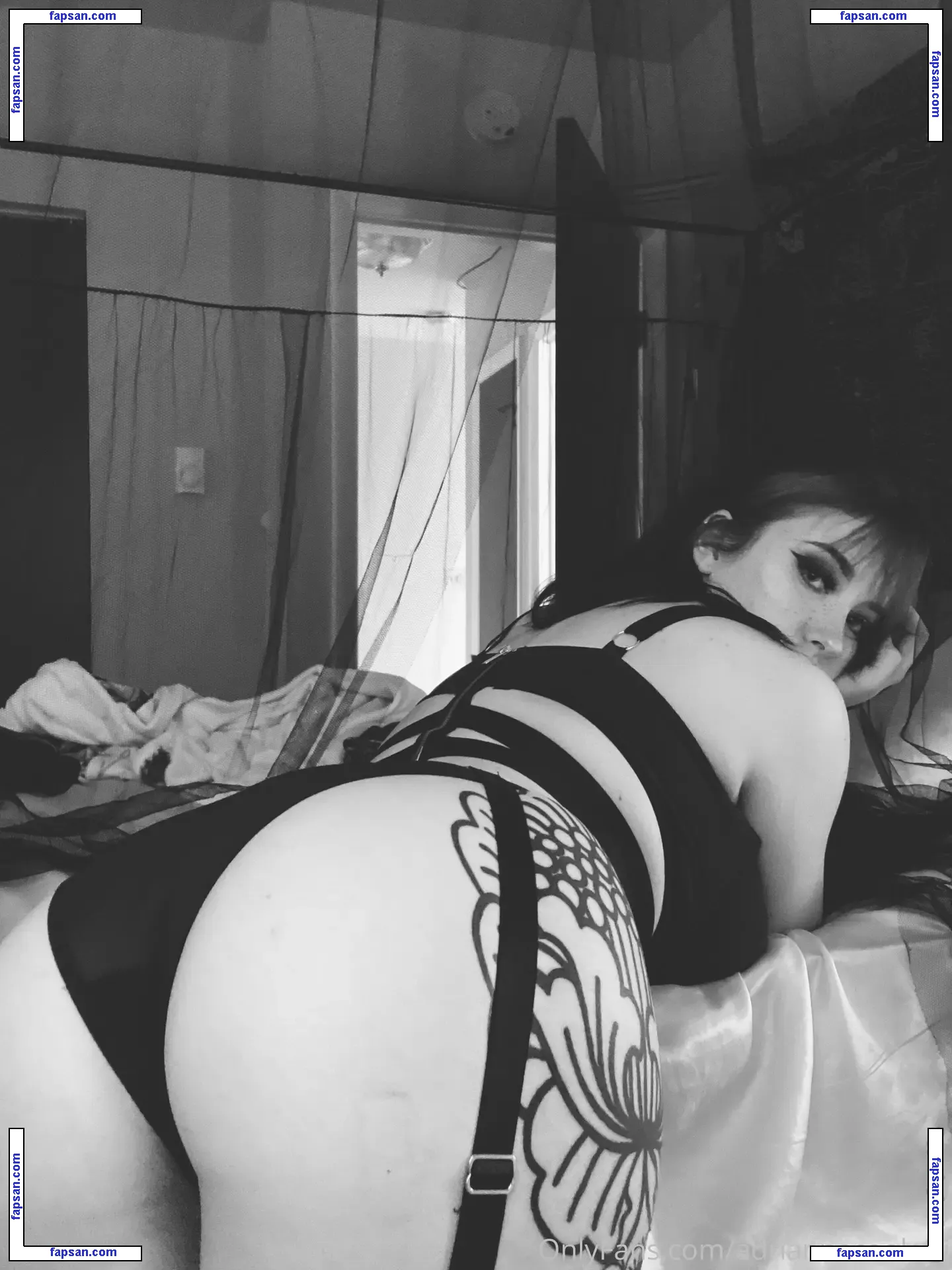 Adriannacoooletti nude photo #0043 from OnlyFans