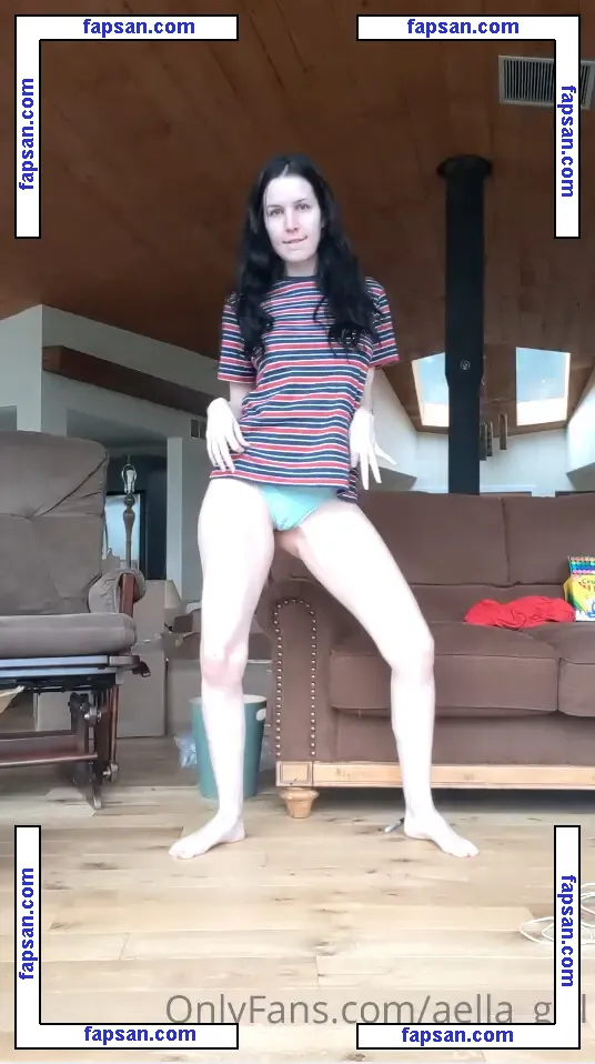 Aella_Girl nude photo #0240 from OnlyFans