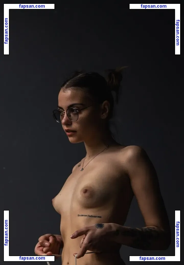 aelmiramirae nude photo #0026 from OnlyFans