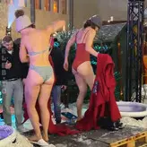 Affe auf Bike nude #0063