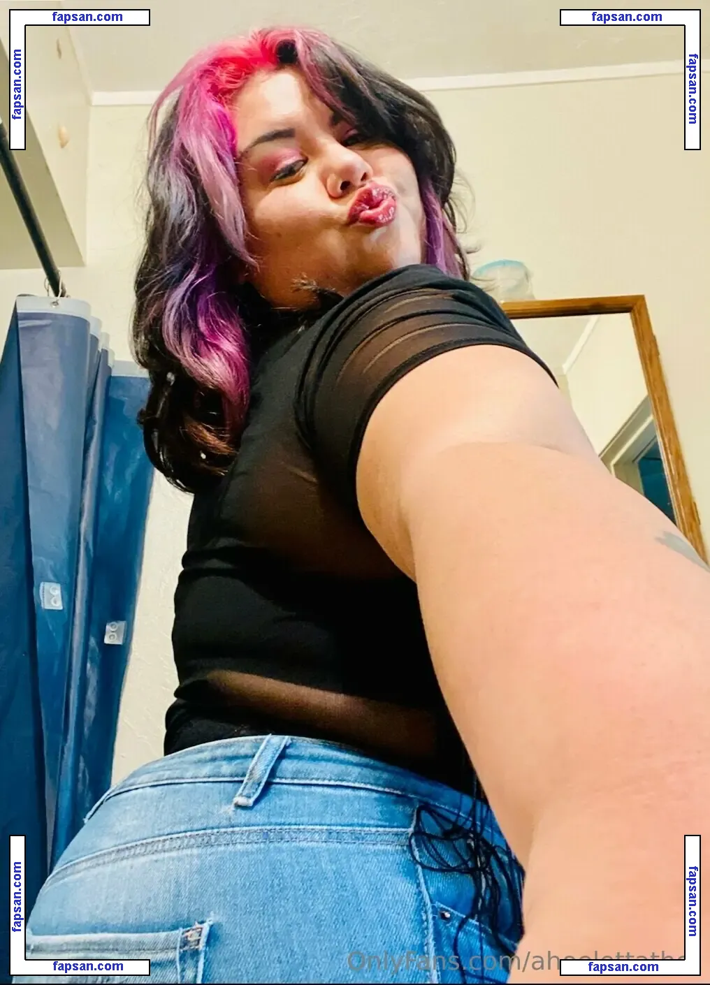 ahoelottathot nude photo #0001 from OnlyFans