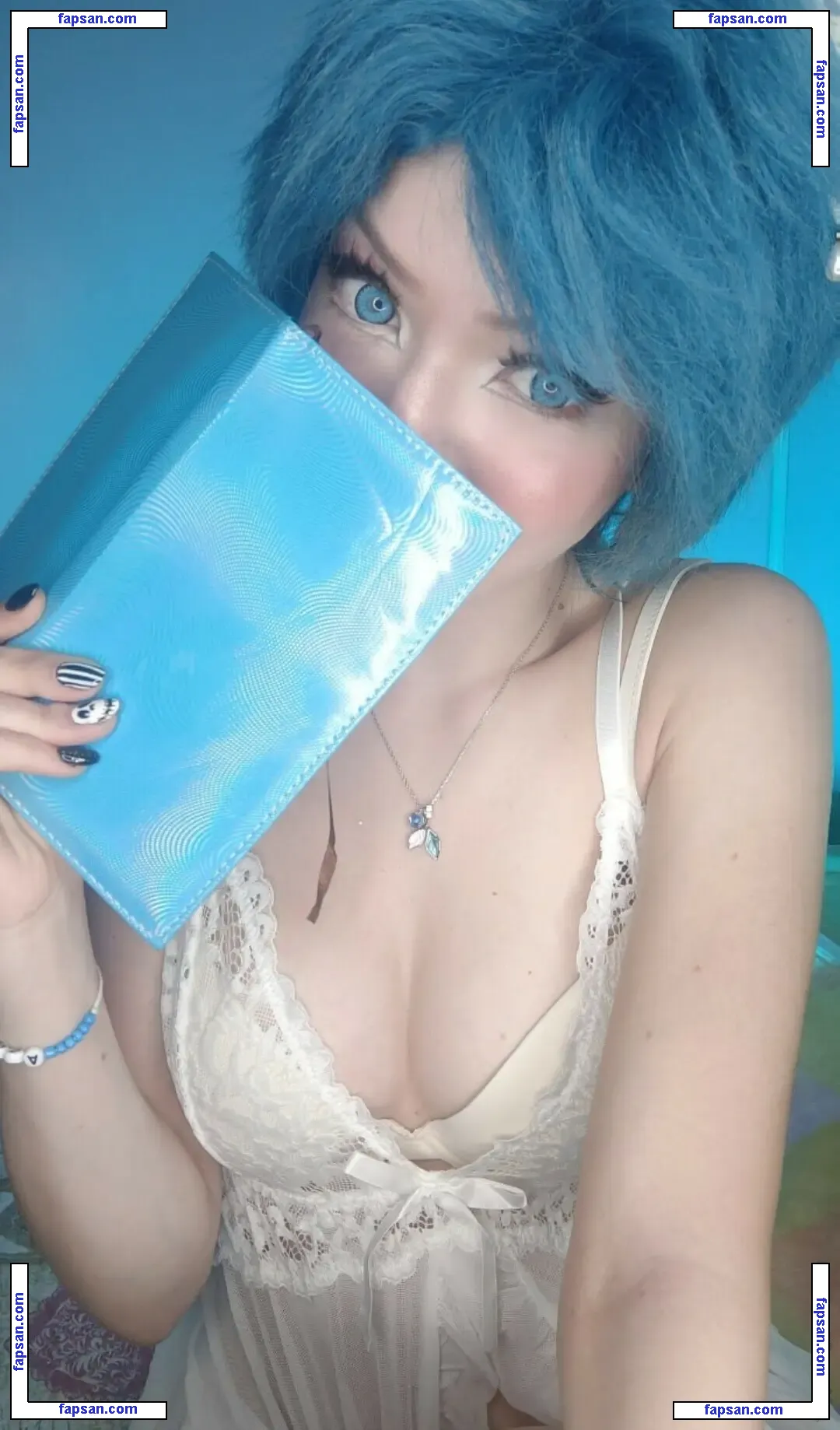 Ahstra nude photo #0001 from OnlyFans