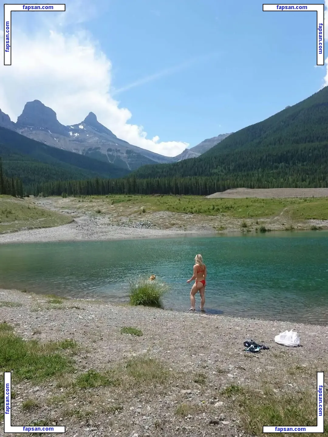 Ainsley Rolstad nude photo #0009 from OnlyFans