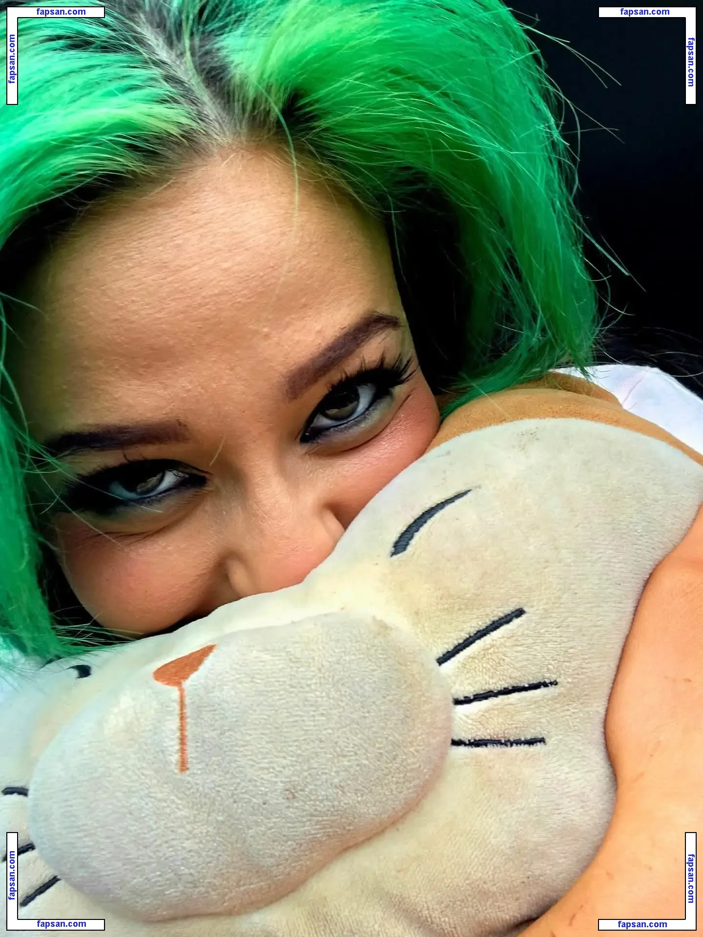 Airica Demia nude photo #0085 from OnlyFans