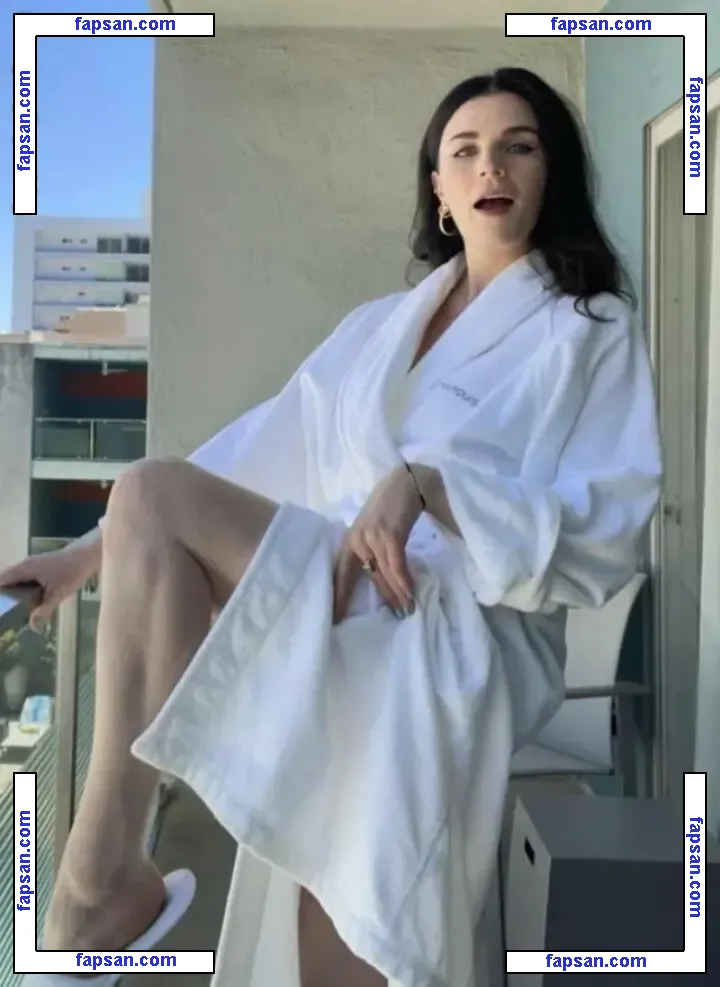 Aisling Bea голая фото #0063 с Онлифанс