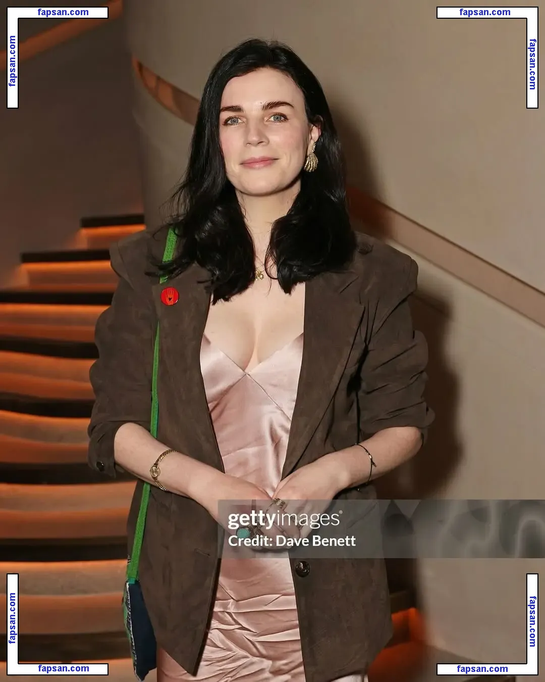 Aisling Bea голая фото #0066 с Онлифанс