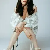 Aisling Bea голая #0064