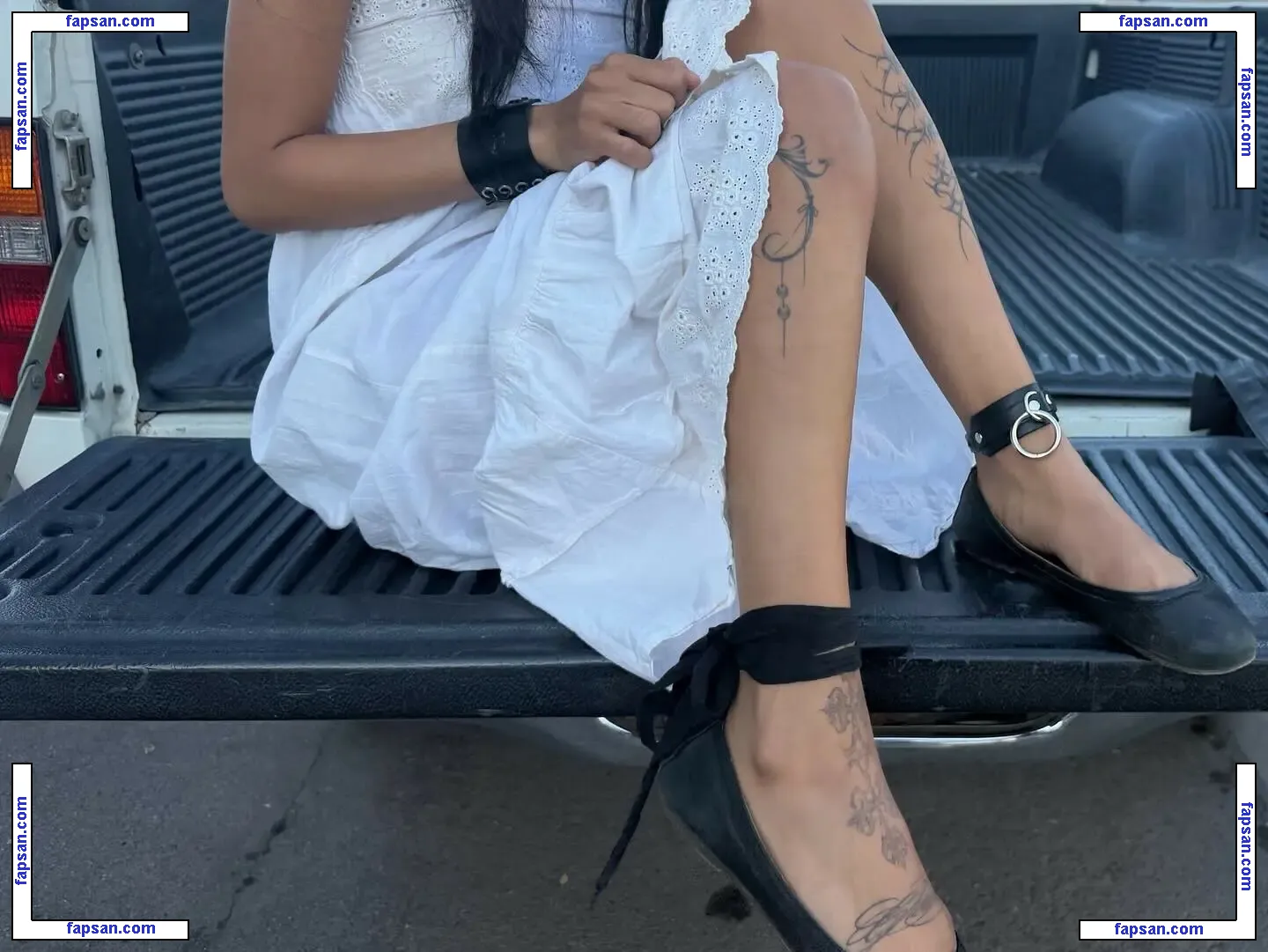 Aislinn Ritchie nude photo #0012 from OnlyFans