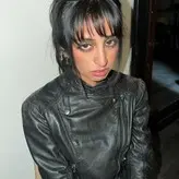 Aislinn Ritchie голая #0005