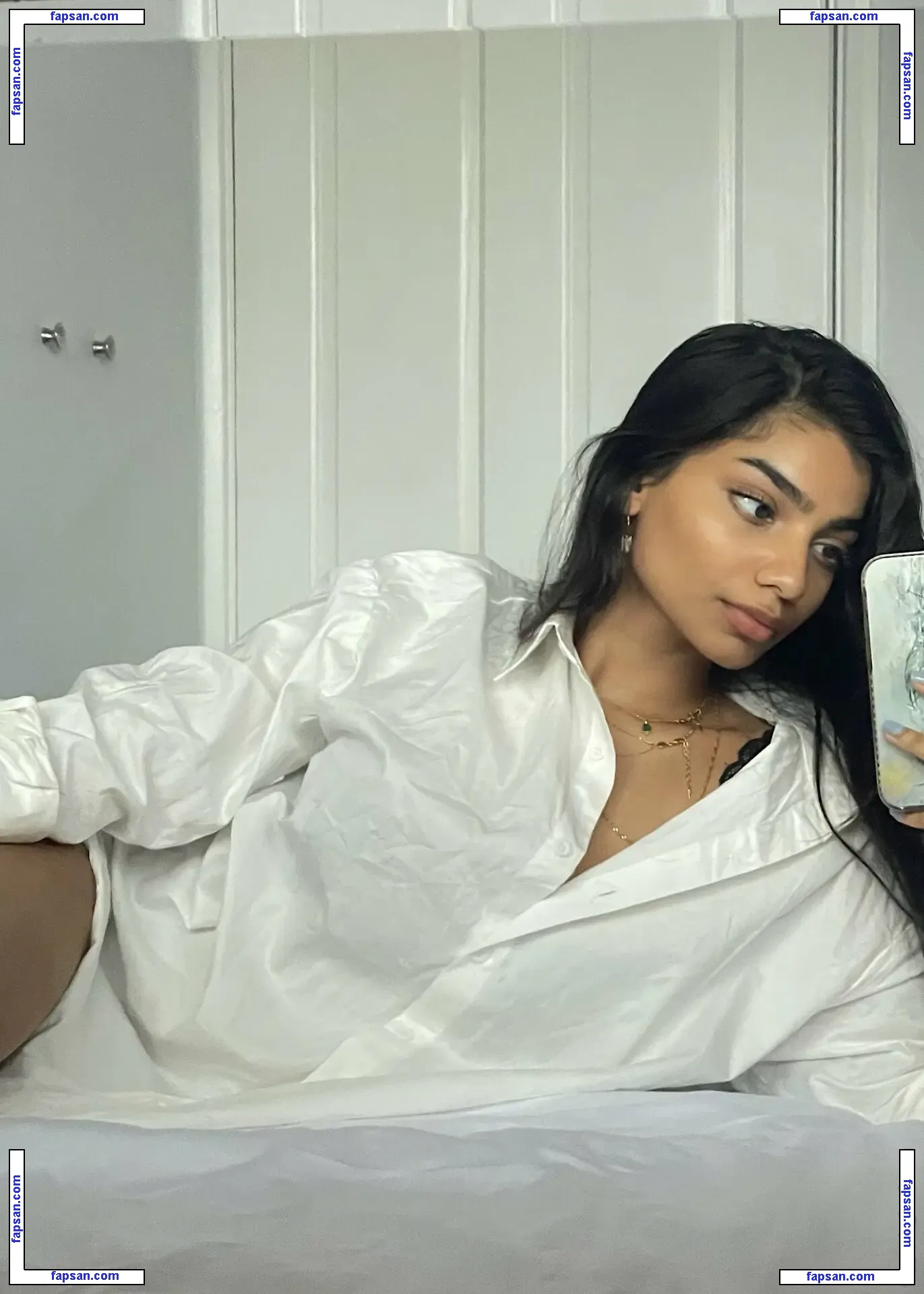 aixshk nude photo #0004 from OnlyFans