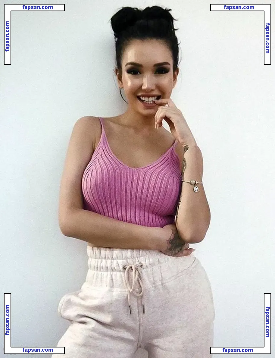 Aizhan Baizakova nude photo #0020 from OnlyFans