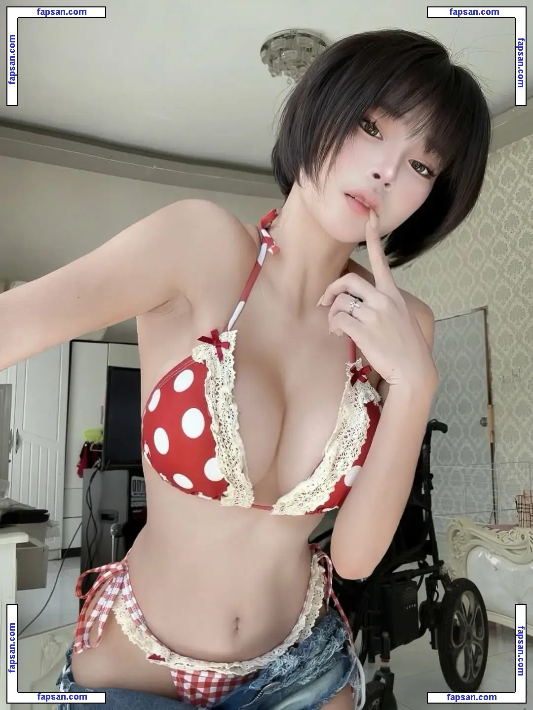 Akari_Cos nude photo #0111 from OnlyFans