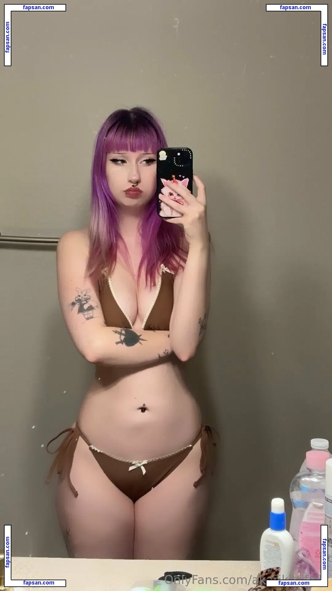 akarikittifree nude photo #0003 from OnlyFans