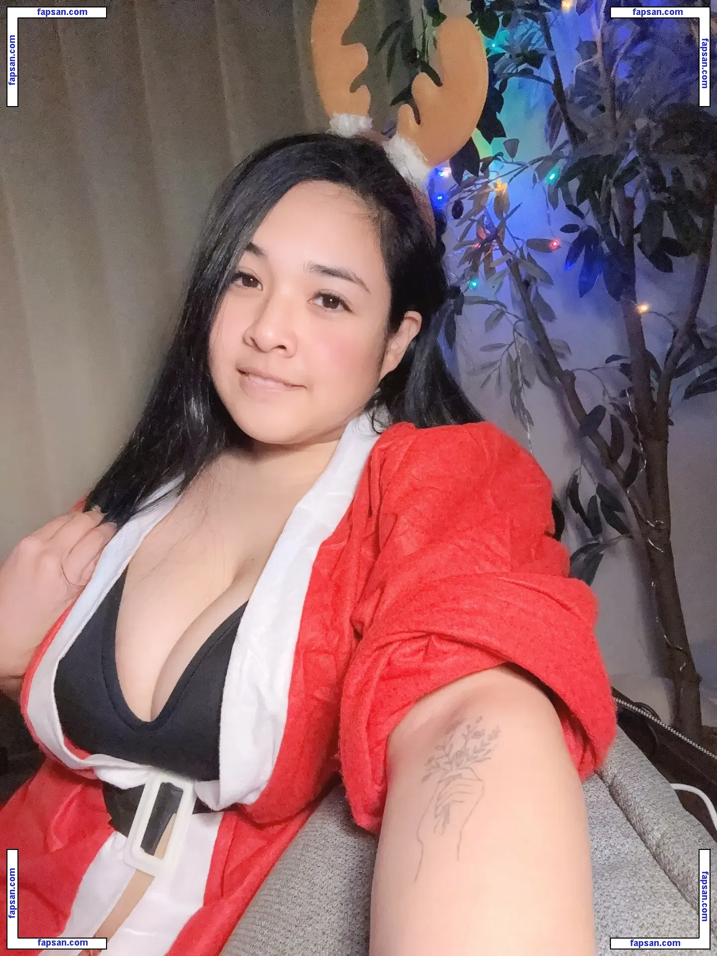 Akidearest голая фото #0023 с Онлифанс