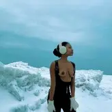 Akiras Peach nude #0011