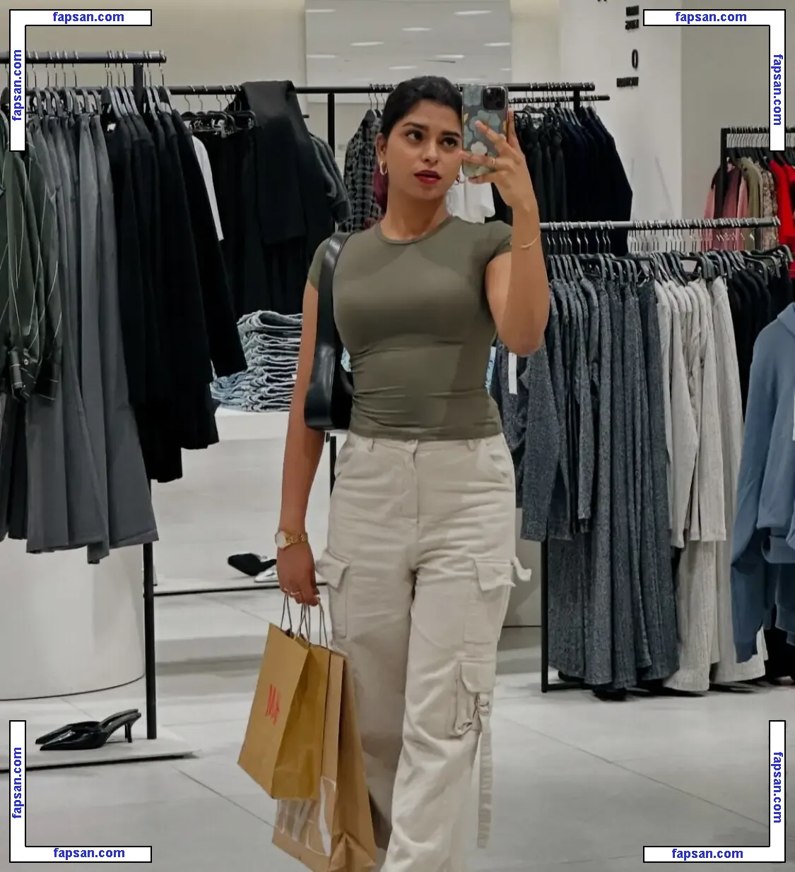 Akshara k renjan голая фото #0001 с Онлифанс