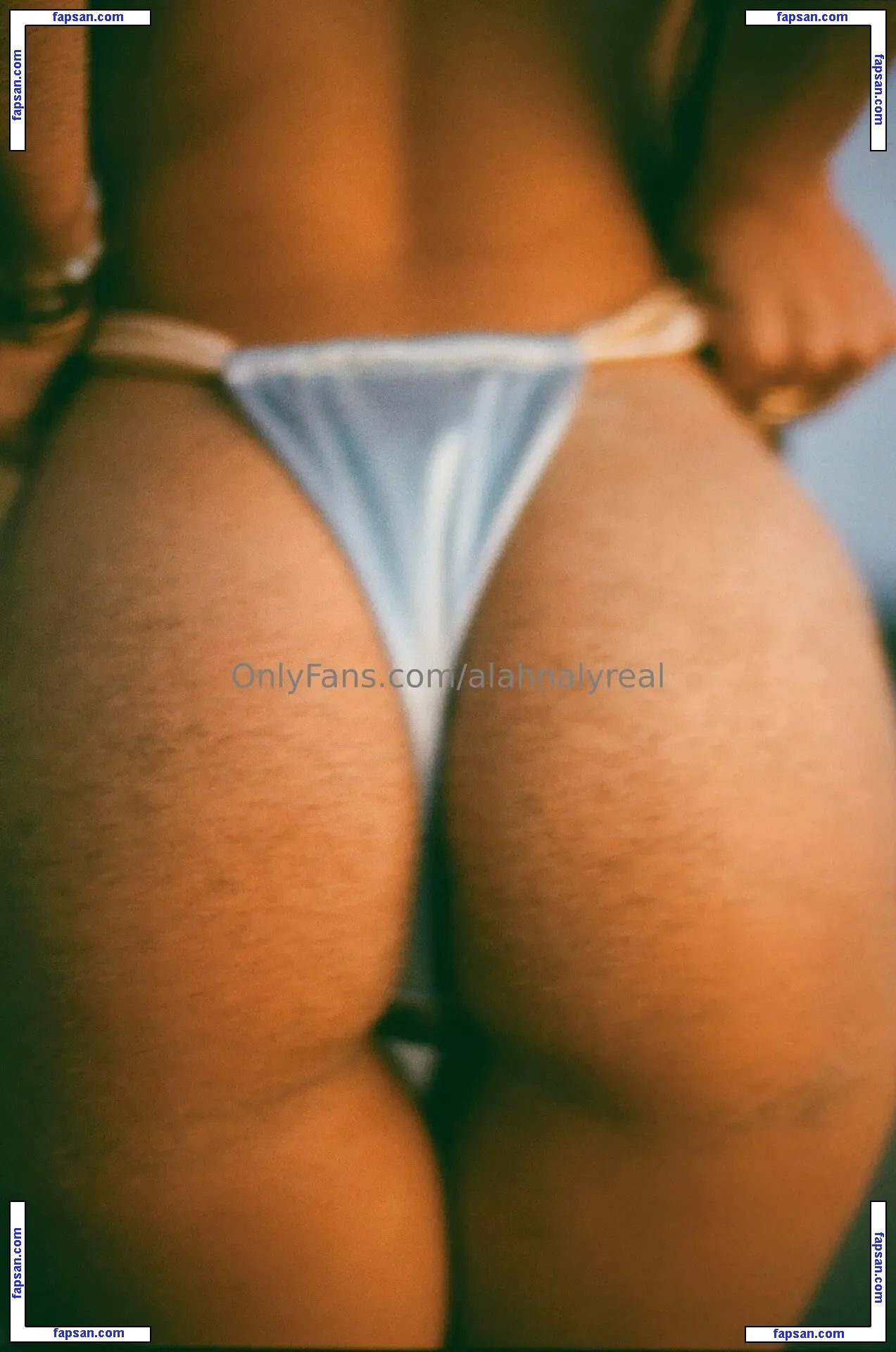 Alahnaly nude photo #0708 from OnlyFans