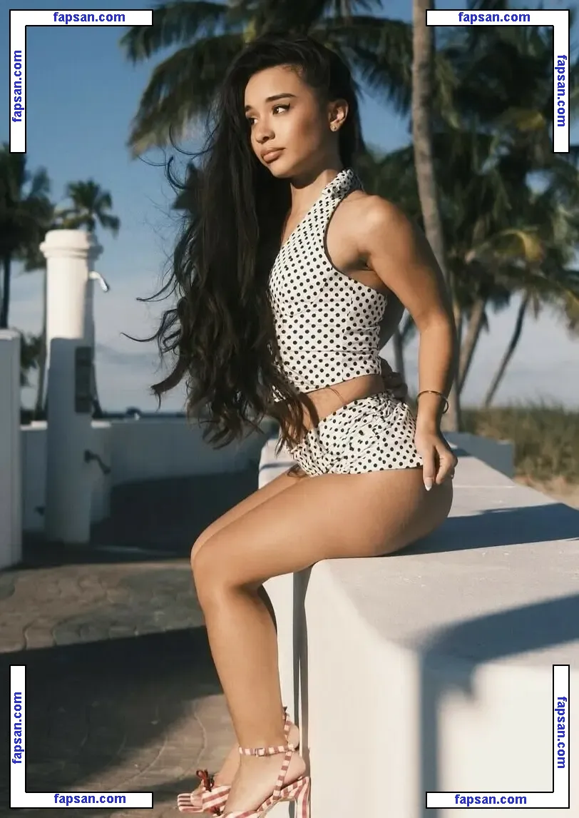 Alahnaly nude photo #0754 from OnlyFans