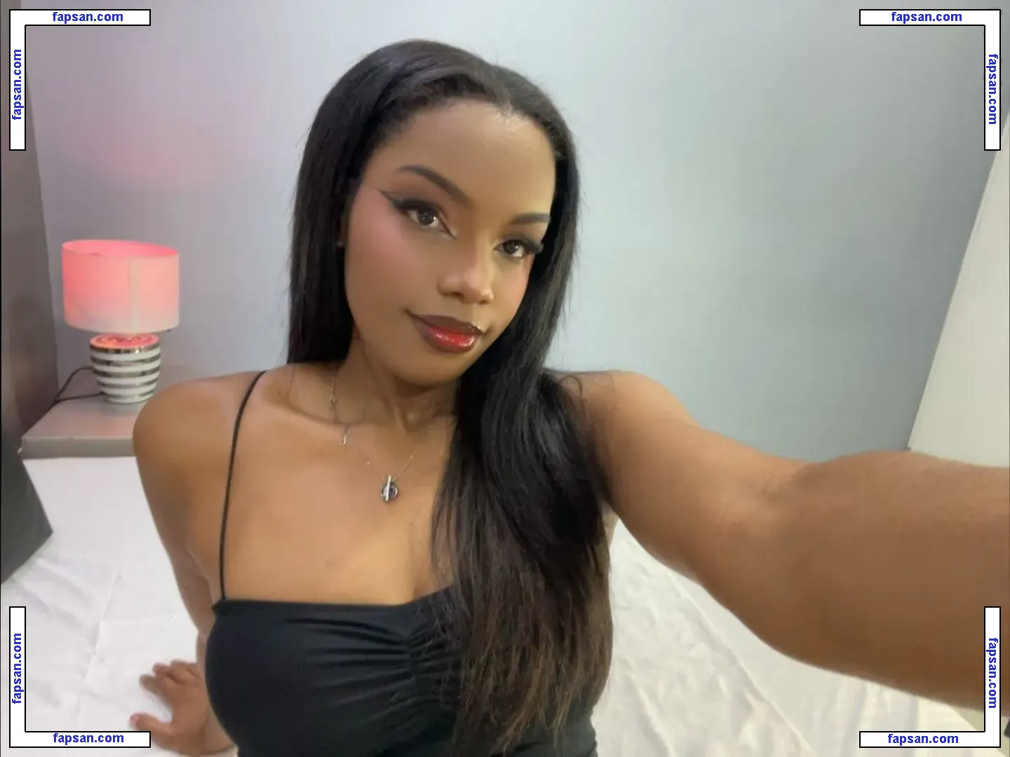 AlanaBale nude photo #0008 from OnlyFans