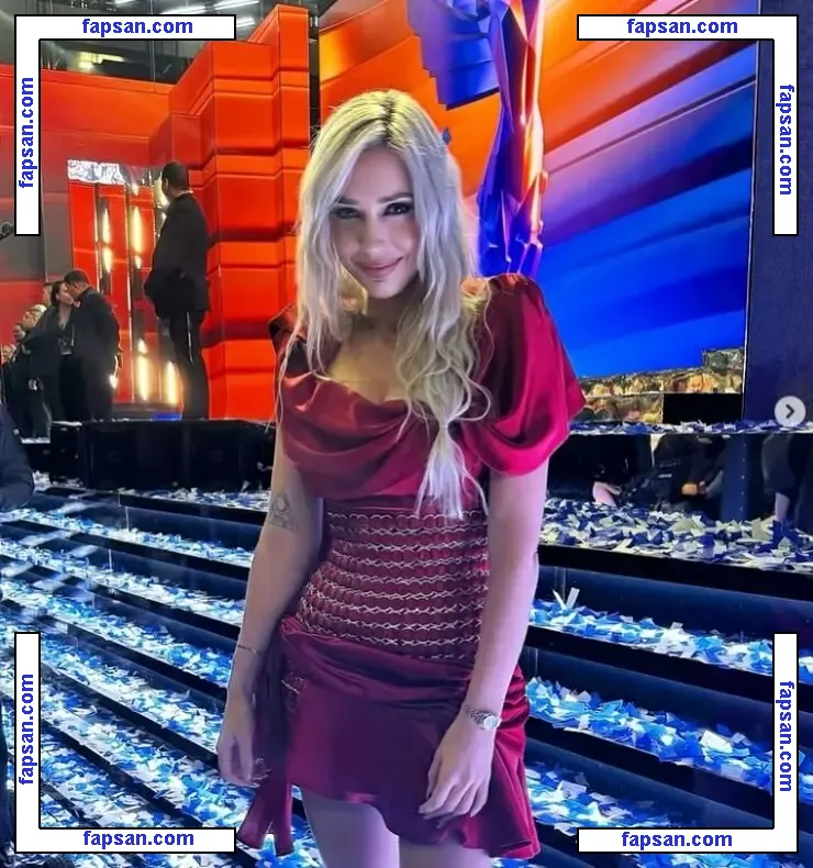 Alanah Pearce nude photo #1001 from OnlyFans