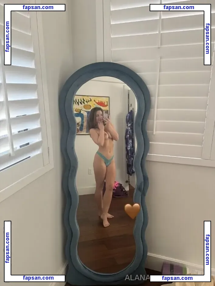 Alanarose8 AKA lra8215 nude photo #0033 from OnlyFans