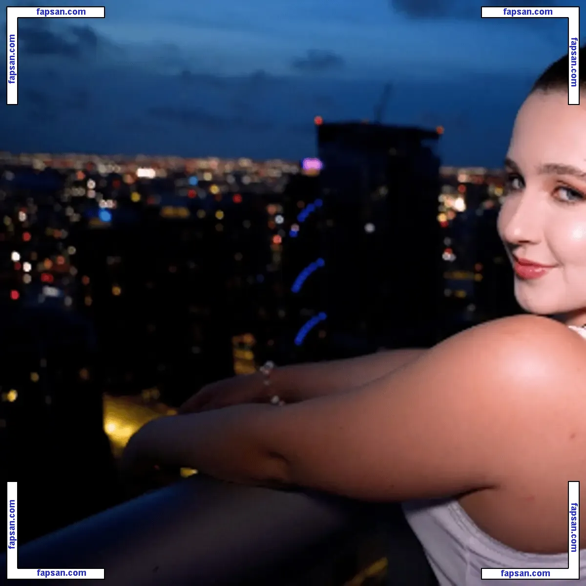 Alanarose8 nude photo #0170 from OnlyFans