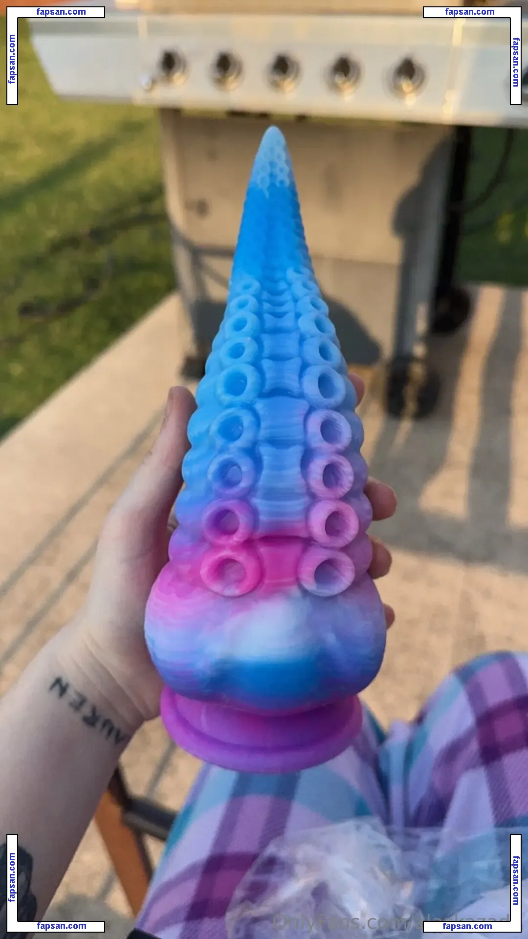 alaskazade nude photo #0055 from OnlyFans