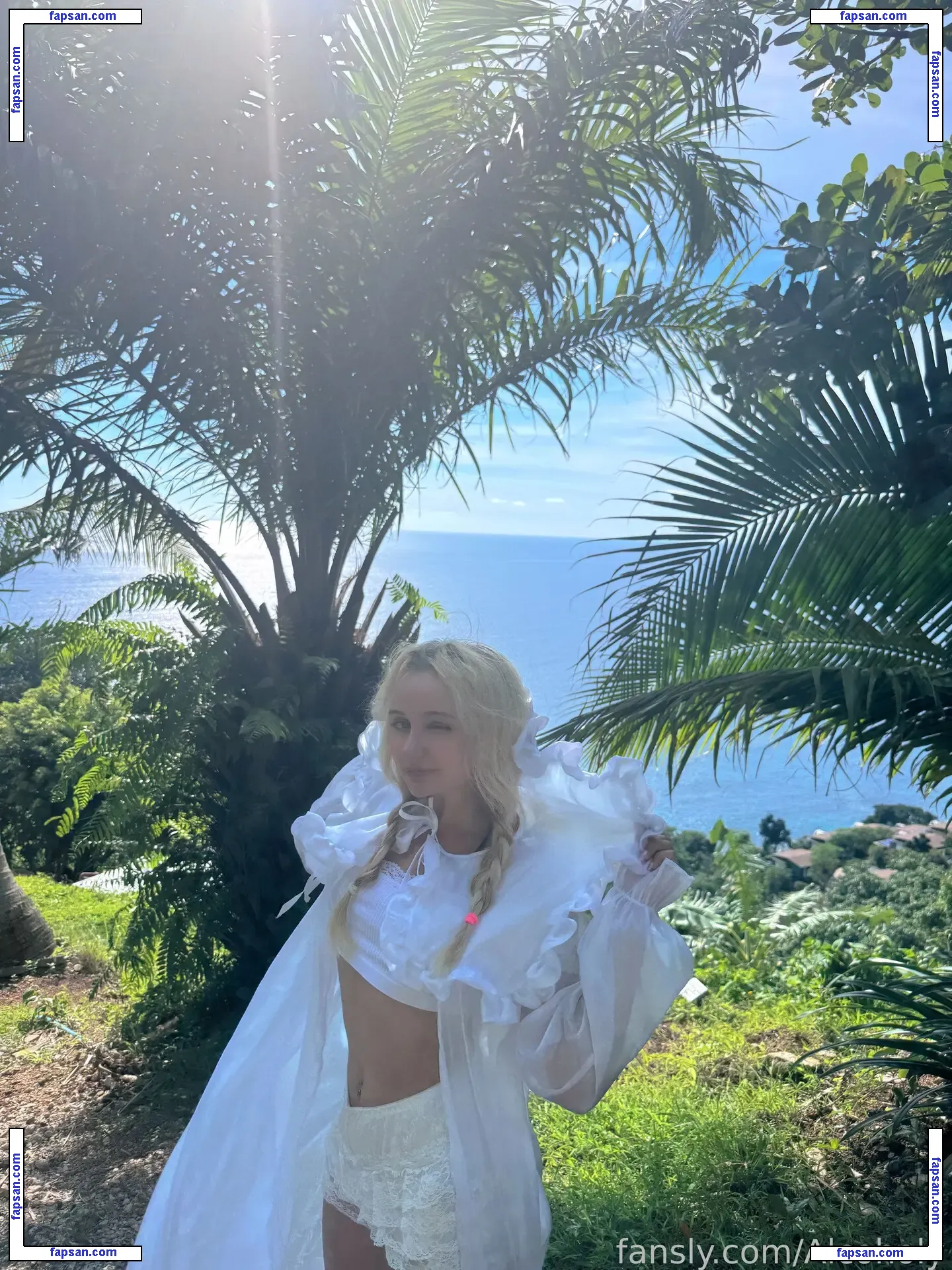 Alcololi nude photo #0739 from OnlyFans