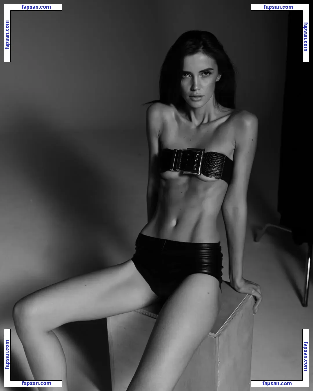 Aldrina Gashi голая фото #0014 с Онлифанс