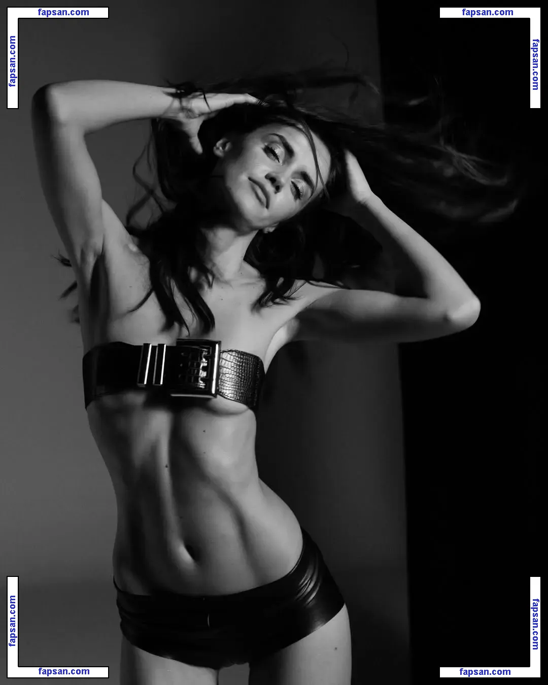 Aldrina Gashi голая фото #0017 с Онлифанс