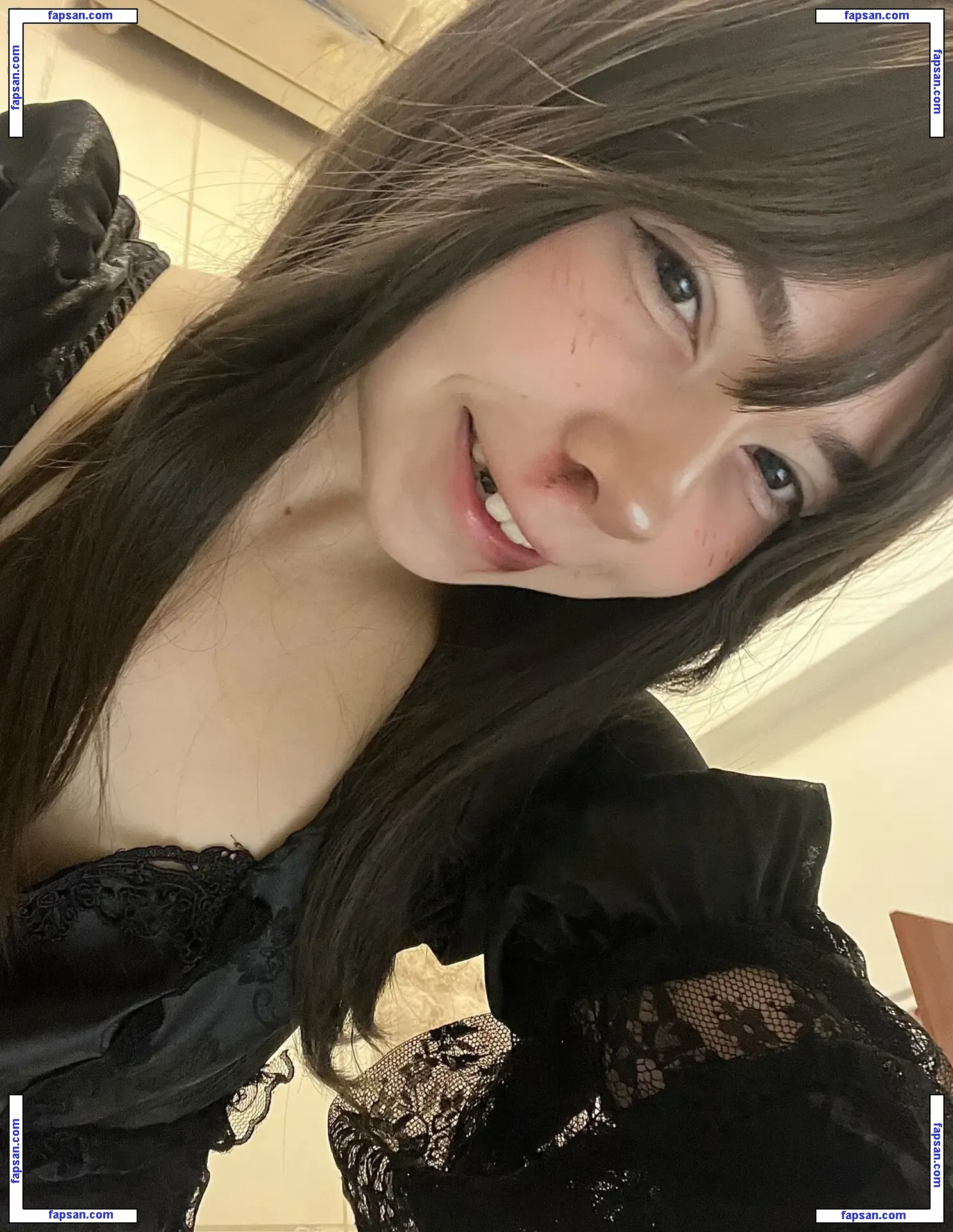 ale.zrm nude photo #0021 from OnlyFans