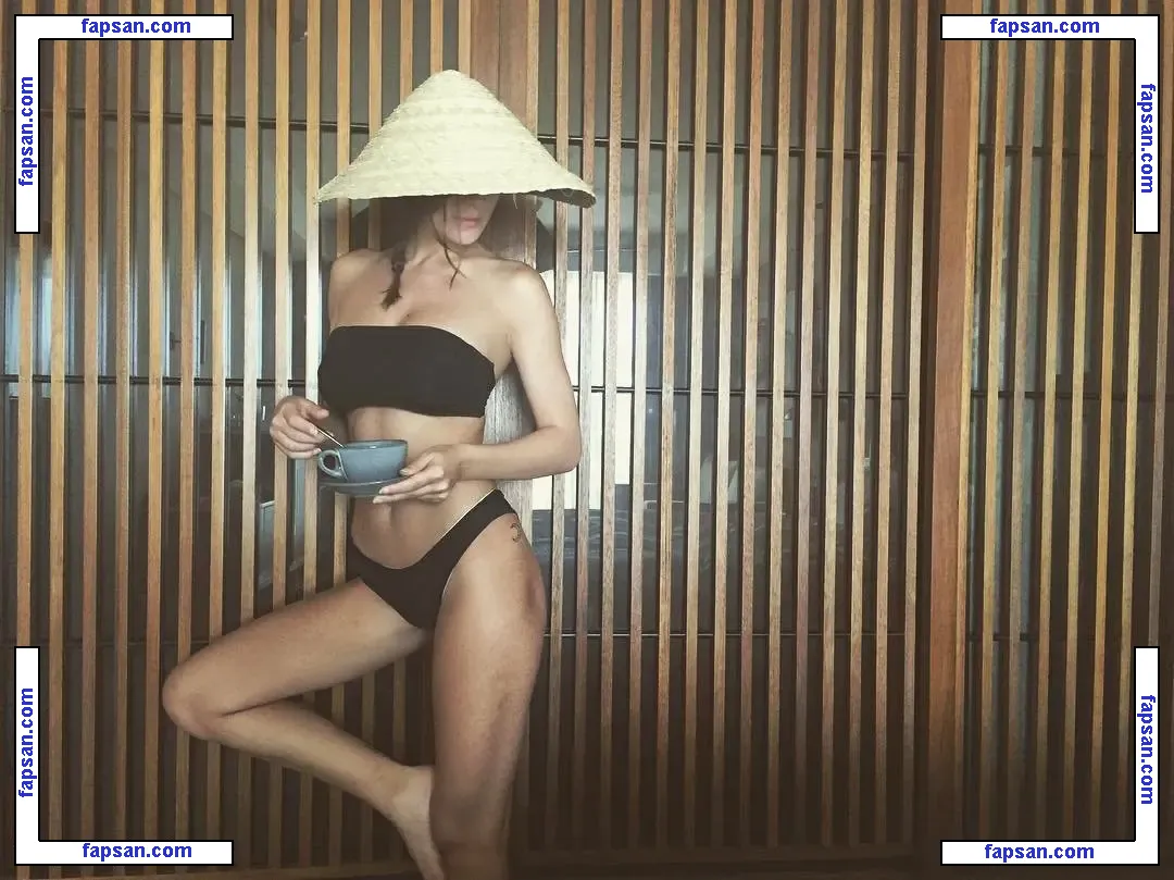 Alejandra Guilmant nude photo #0037 from OnlyFans