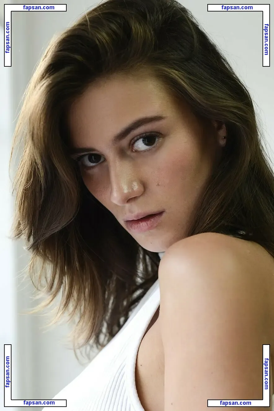 Alejandra Guilmant nude photo #0692 from OnlyFans