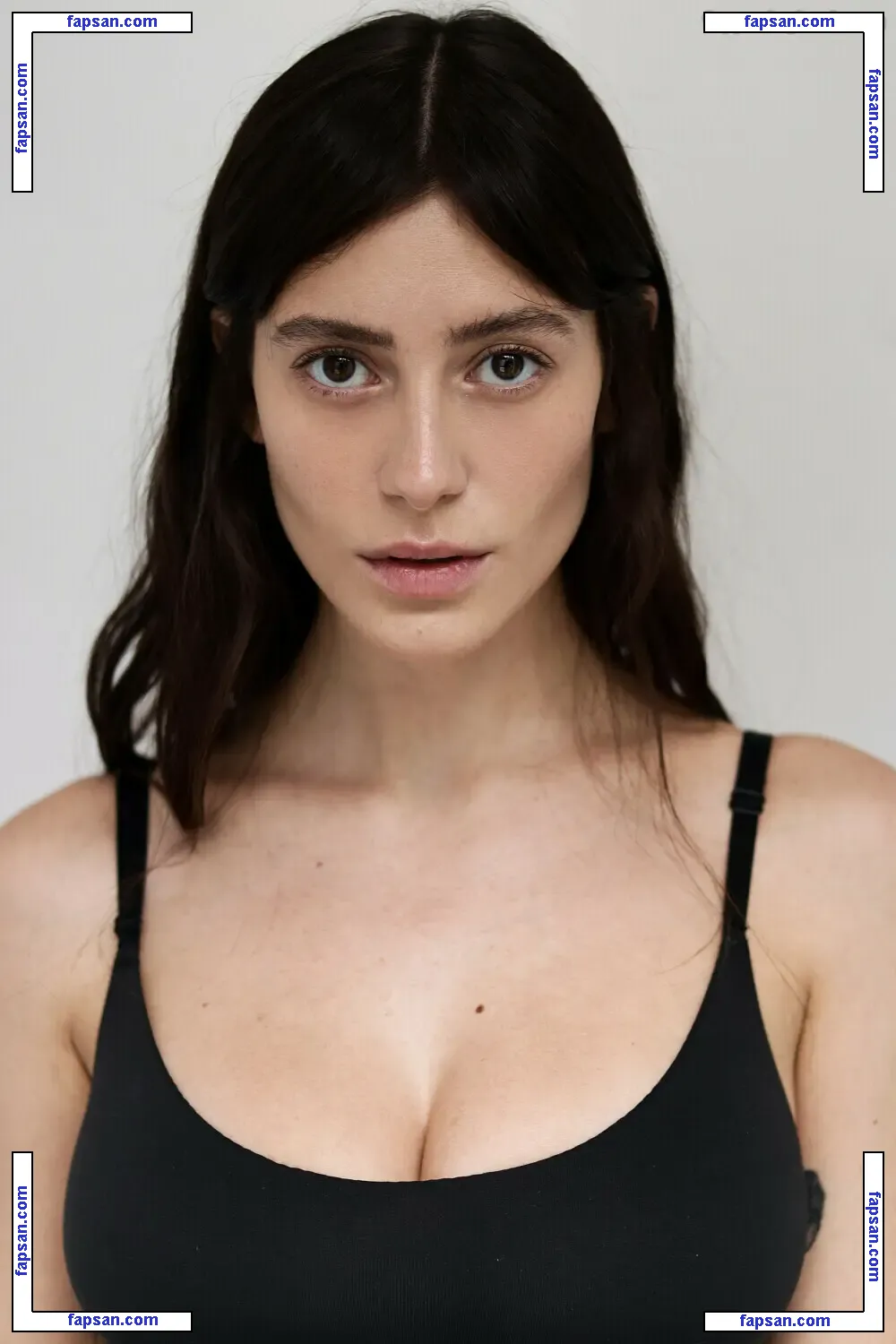 Alejandra Guilmant nude photo #0810 from OnlyFans