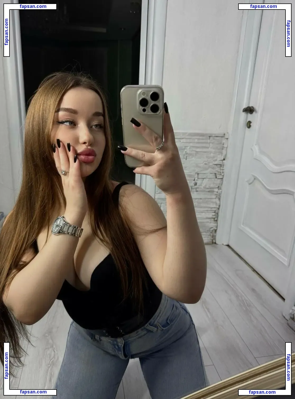 aleksandriey голая фото #0001 с Онлифанс