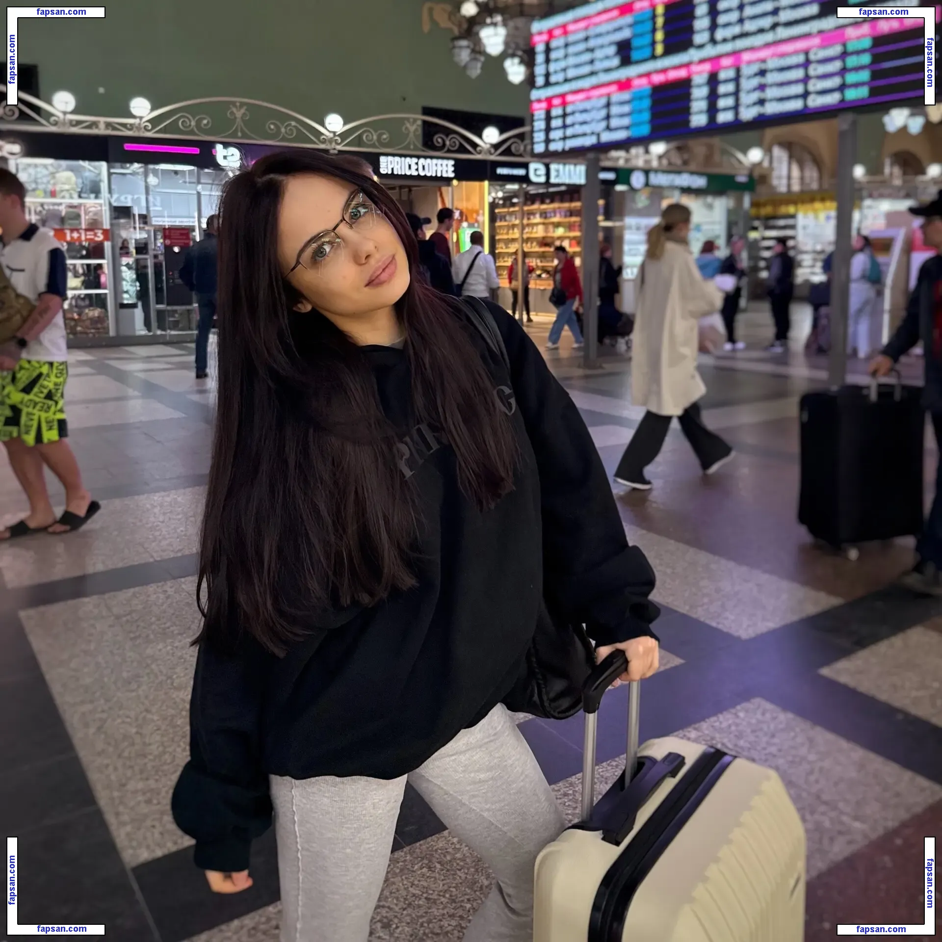 alena_chaikina nude photo #0037 from OnlyFans