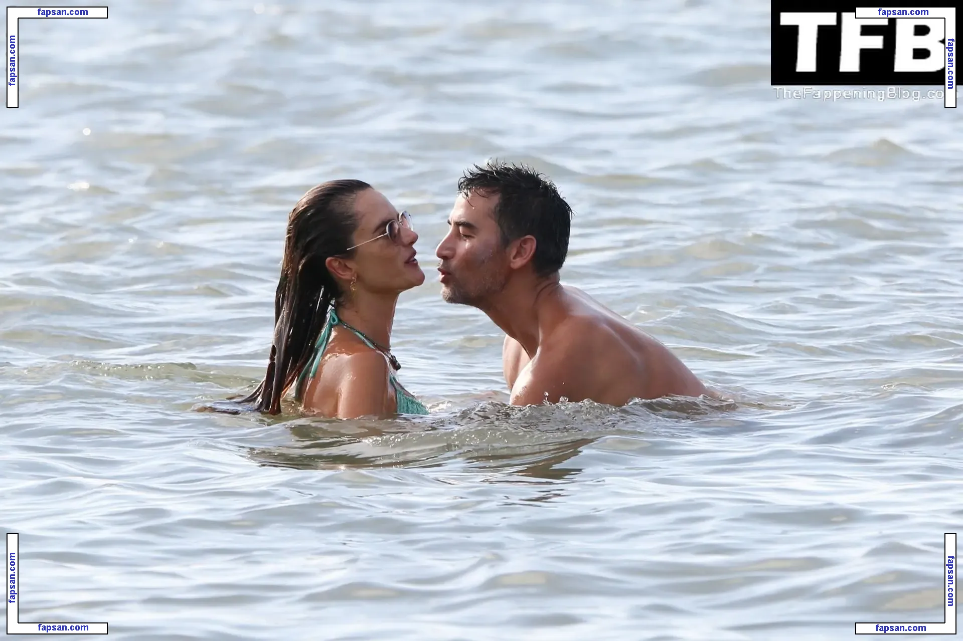 Alessandra Ambrosio голая фото #18719 с Онлифанс